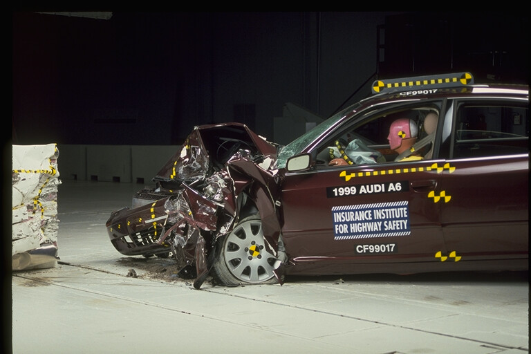 1999 AUDI A6 crash image 14