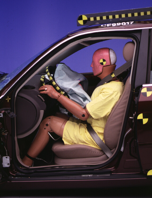 1999 AUDI A6 crash image 2