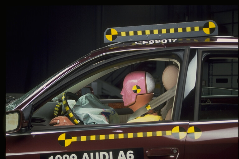 1999 AUDI A6 crash image 22