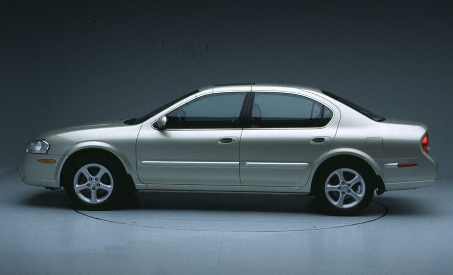 2000 NISSAN MAXIMA crash image 3