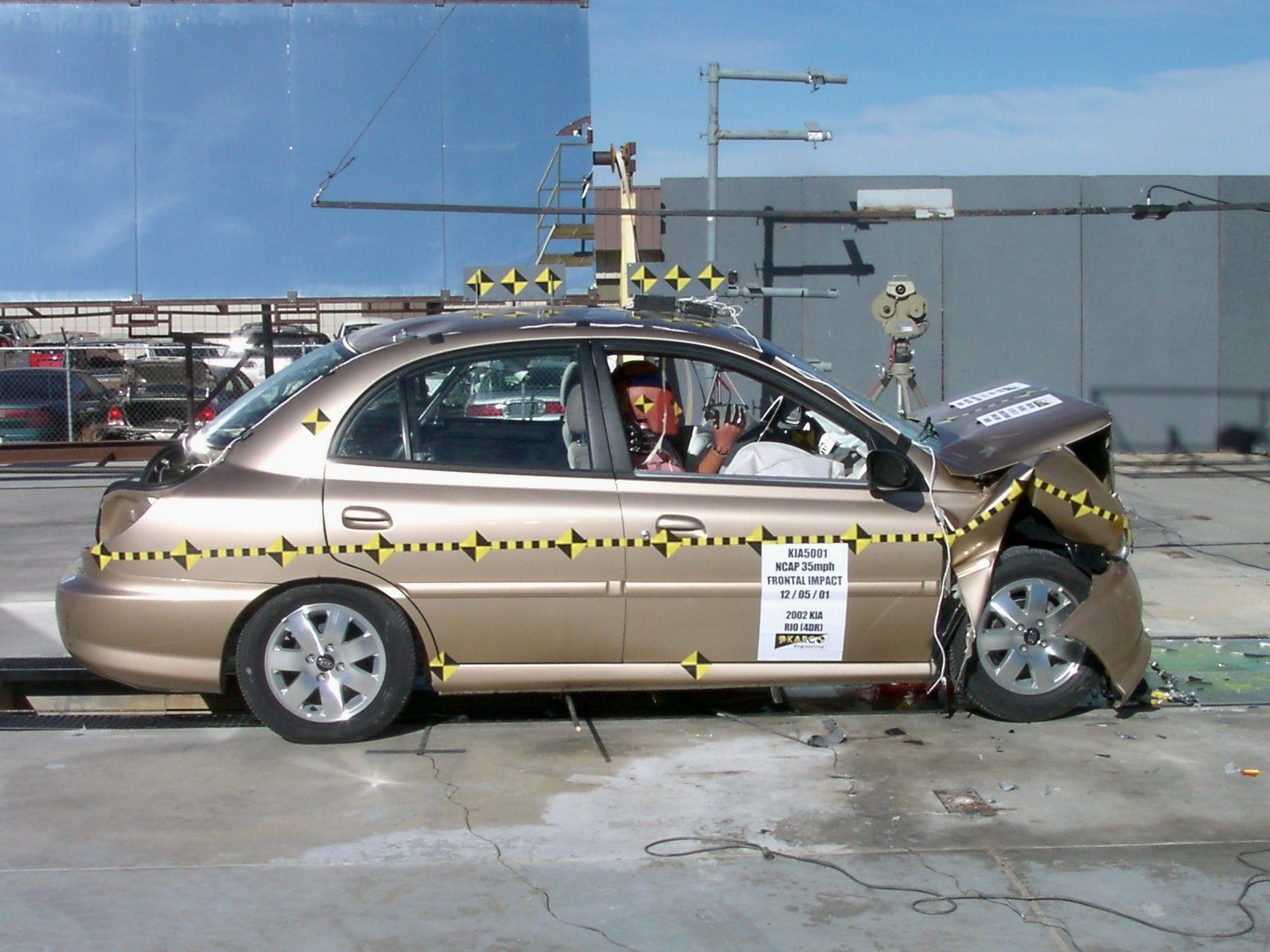2002 KIA RIO crash image 10