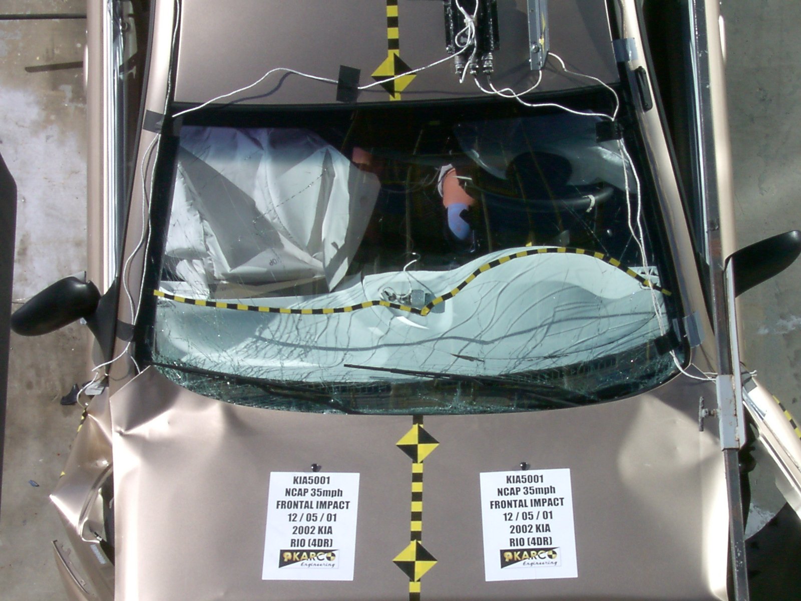 2002 KIA RIO crash image 16