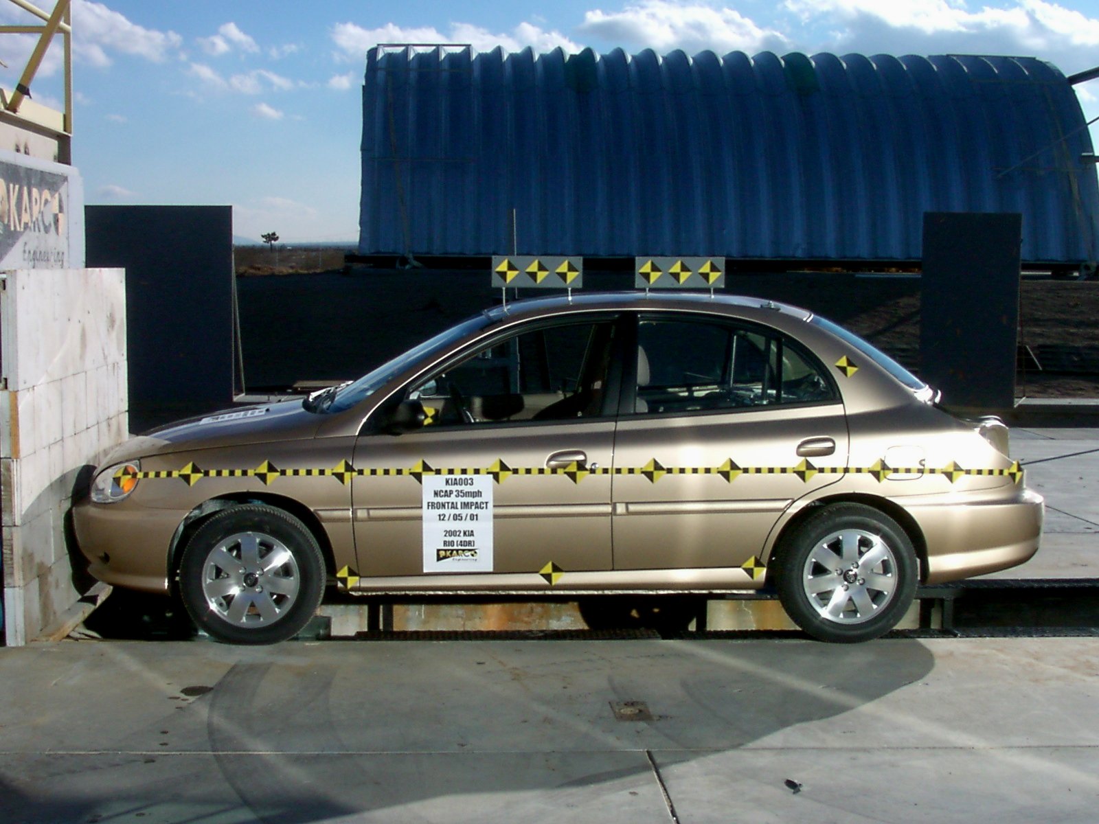 2002 KIA RIO crash image 7
