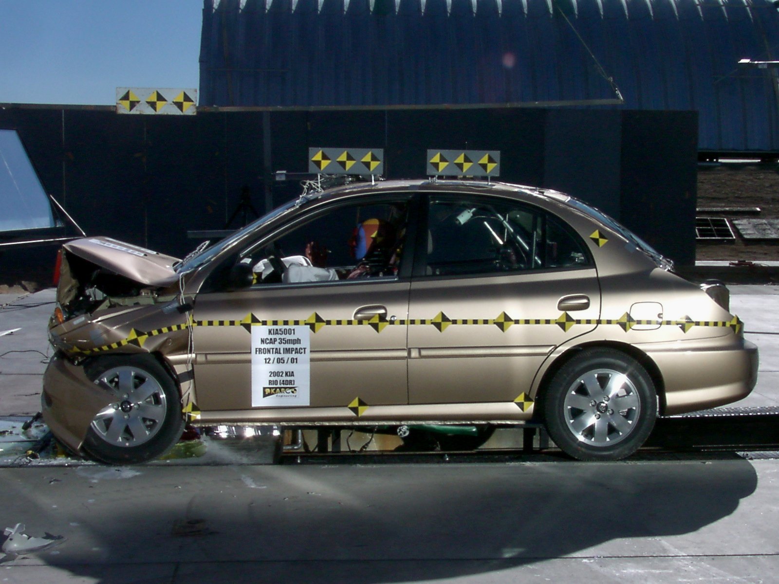 2002 KIA RIO crash image 8