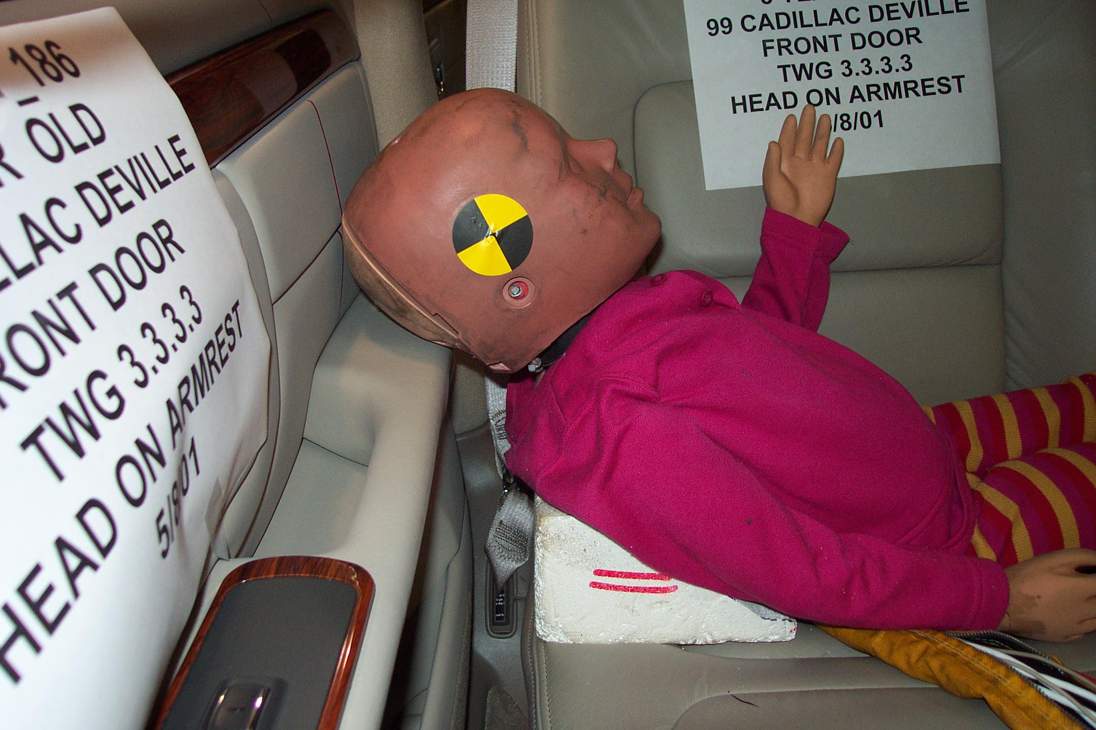 1999 CADILLAC DE VILLE crash image
