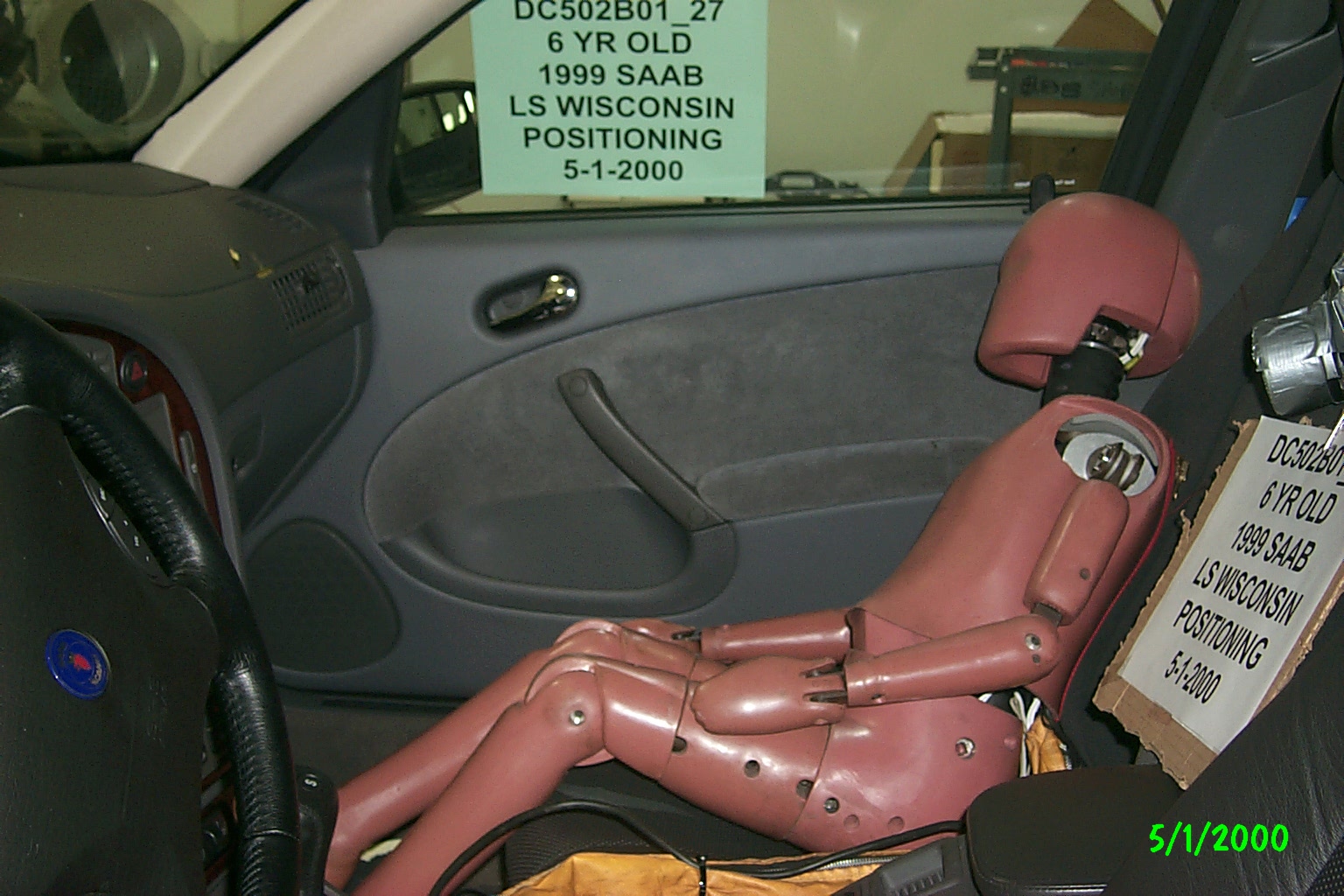 1999 SAAB 9-5 crash image