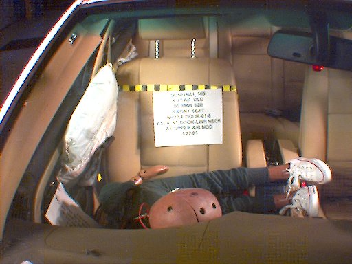 2000 BMW 528 I crash image