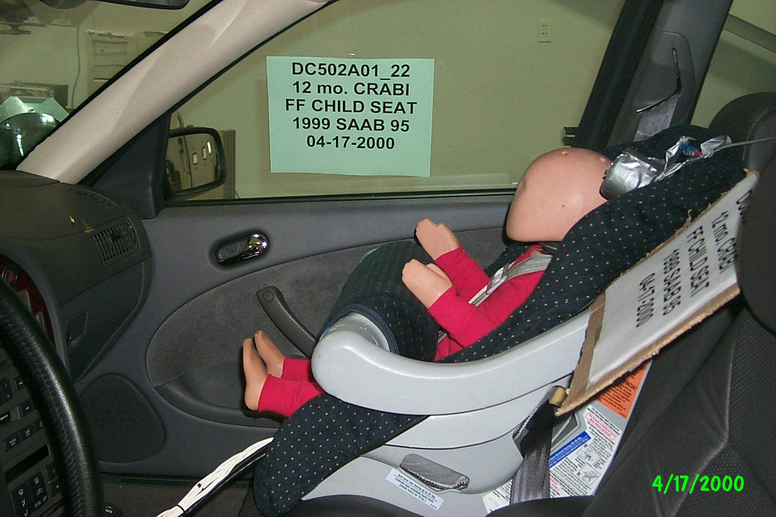1999 SAAB 9-5 crash image