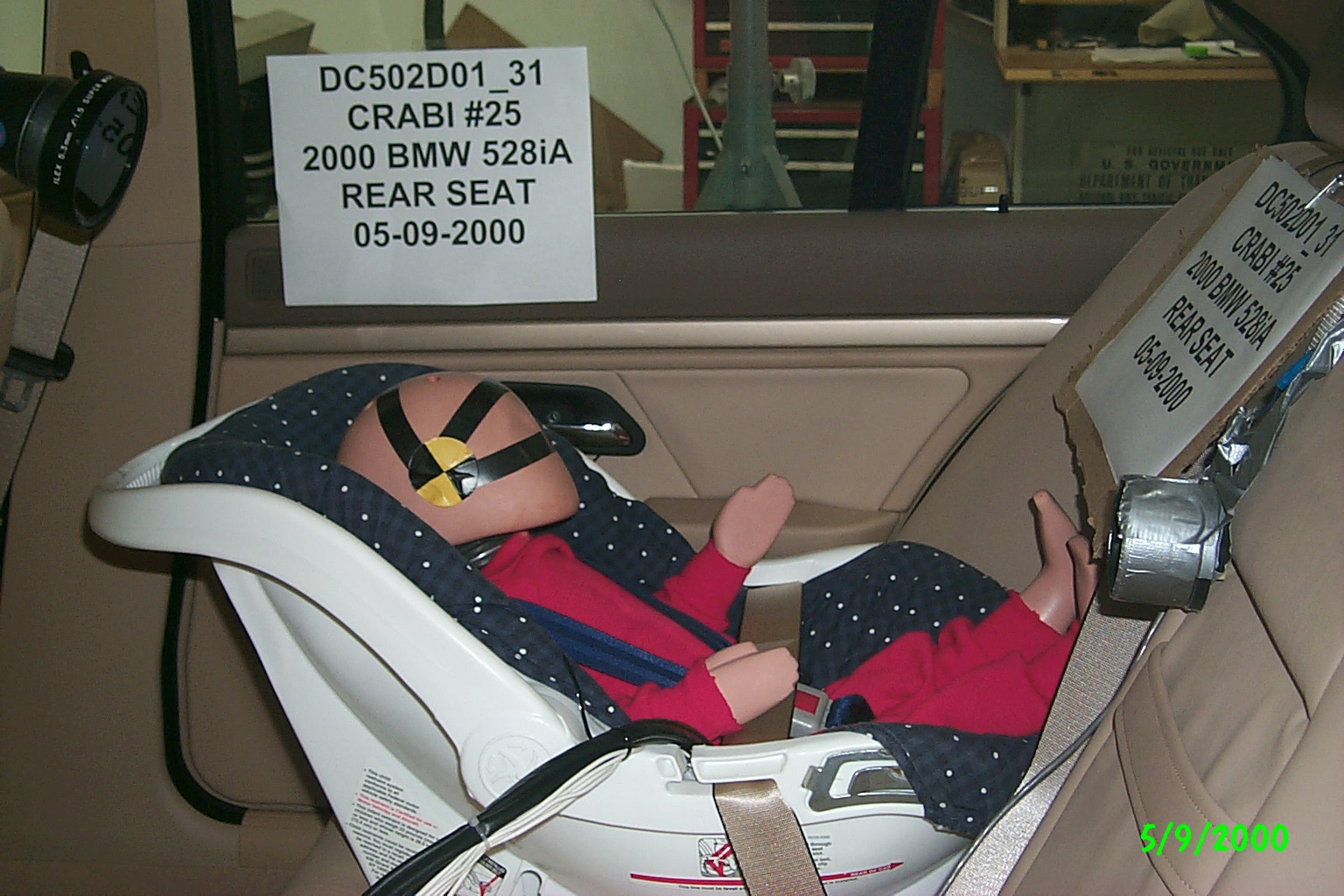 2000 BMW 528 I crash image