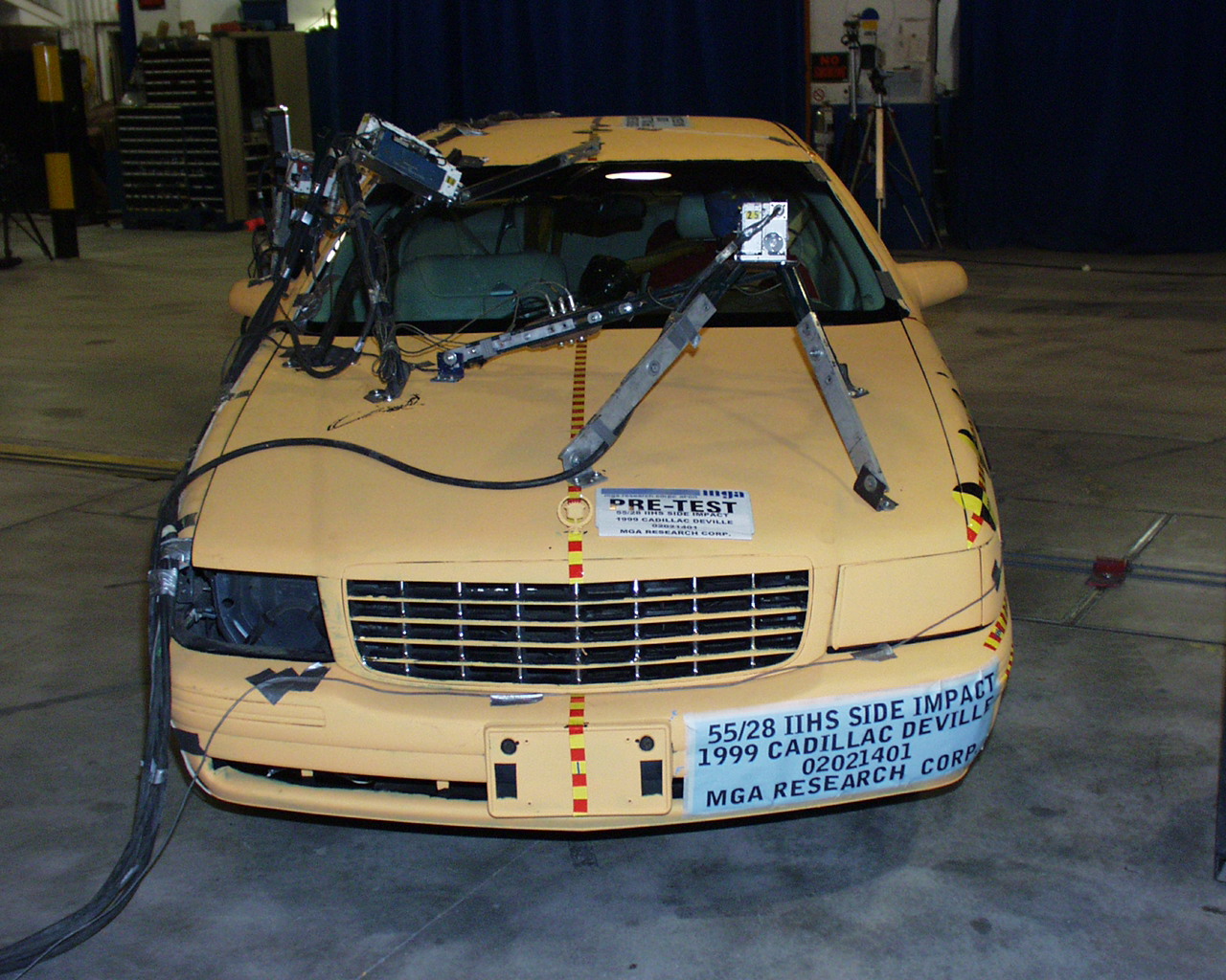 1999 CADILLAC DE VILLE crash image