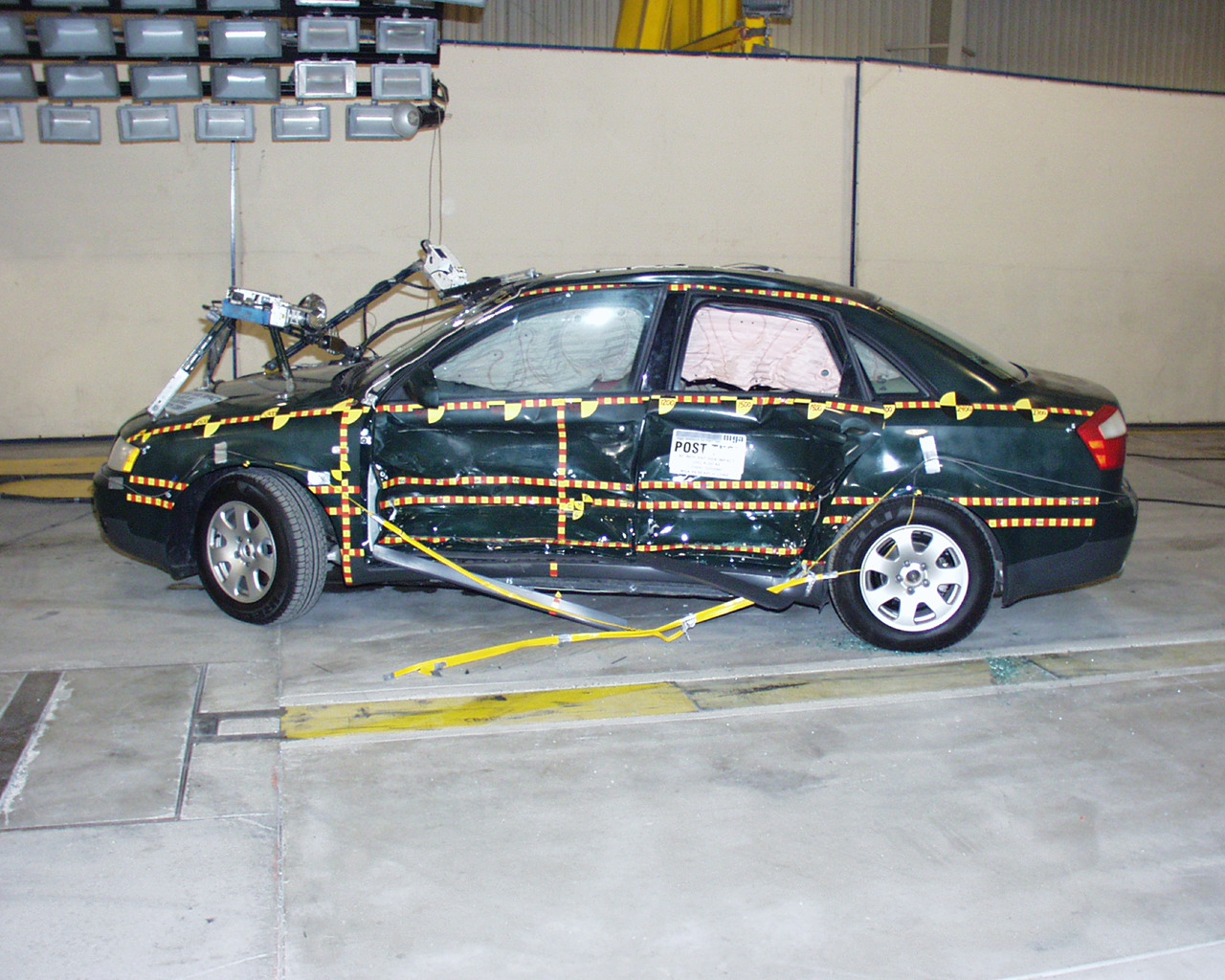 2002 AUDI A4 crash image 6