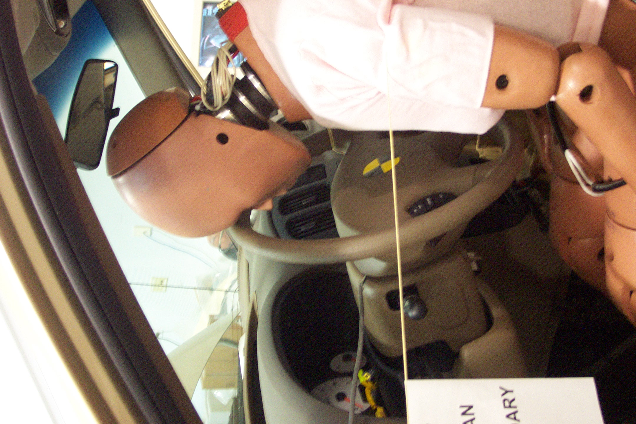 2001 DODGE GRAND CARAVAN crash image