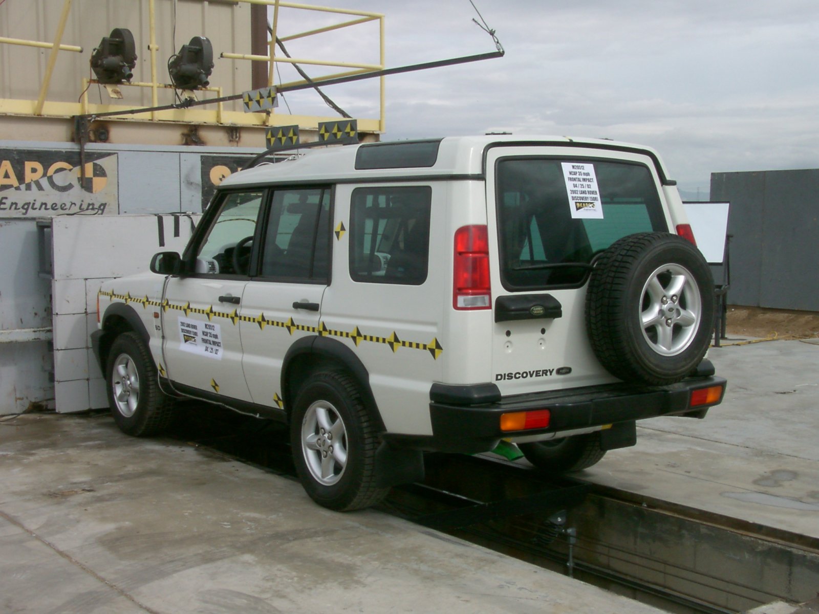 2002 LAND ROVER DISCOVERY II crash image 13