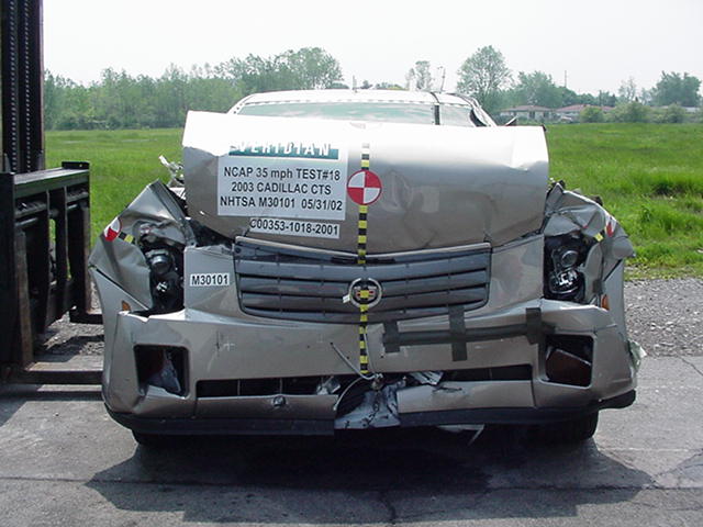 2003 CADILLAC CTS crash image 4