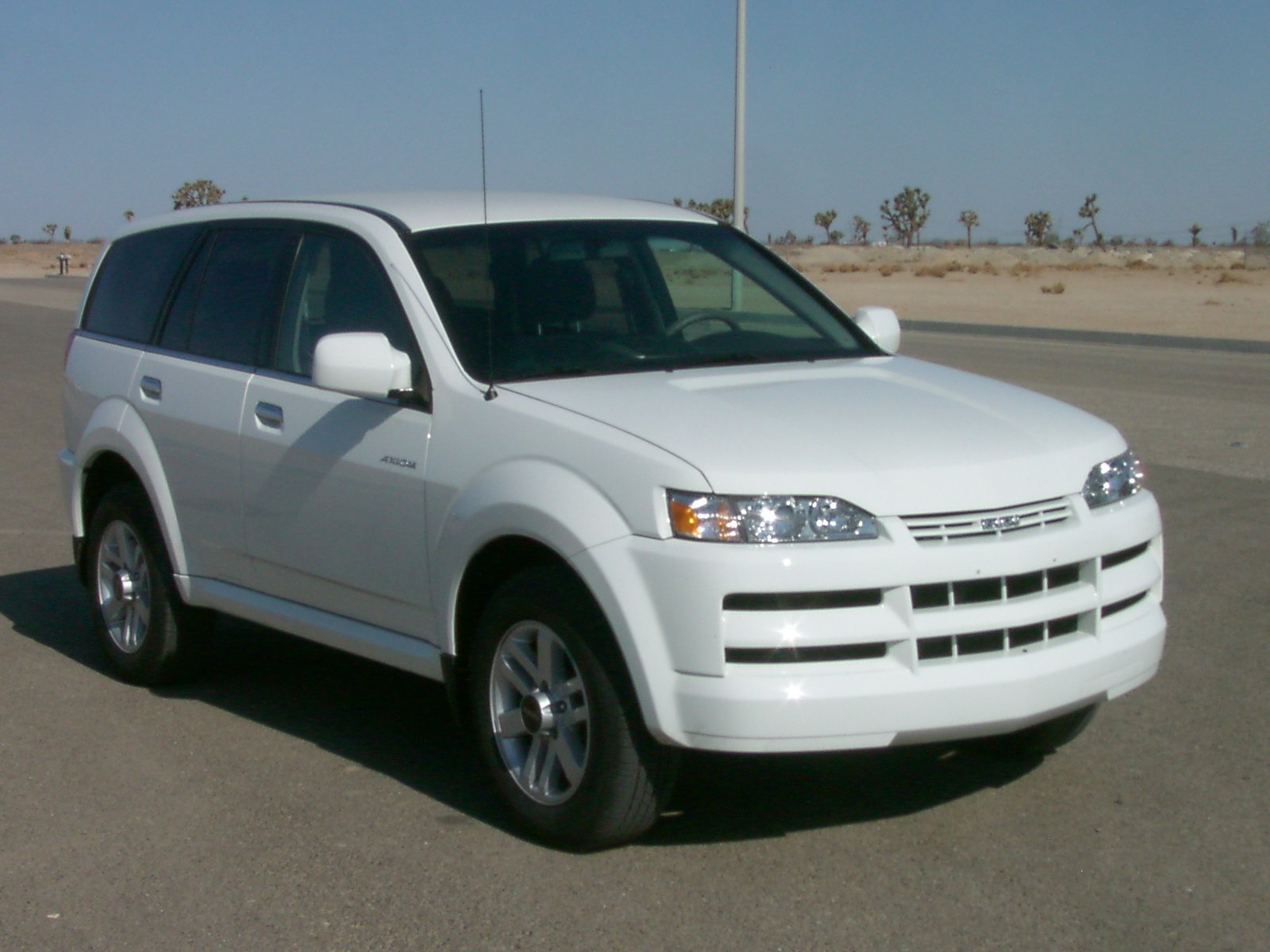 2002 ISUZU AXIOM crash image