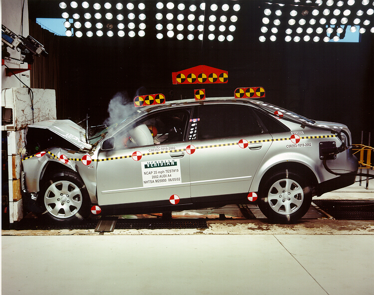 2002 AUDI A4 crash image 11