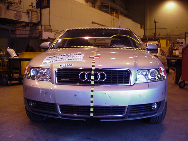 2002 AUDI A4 crash image 4