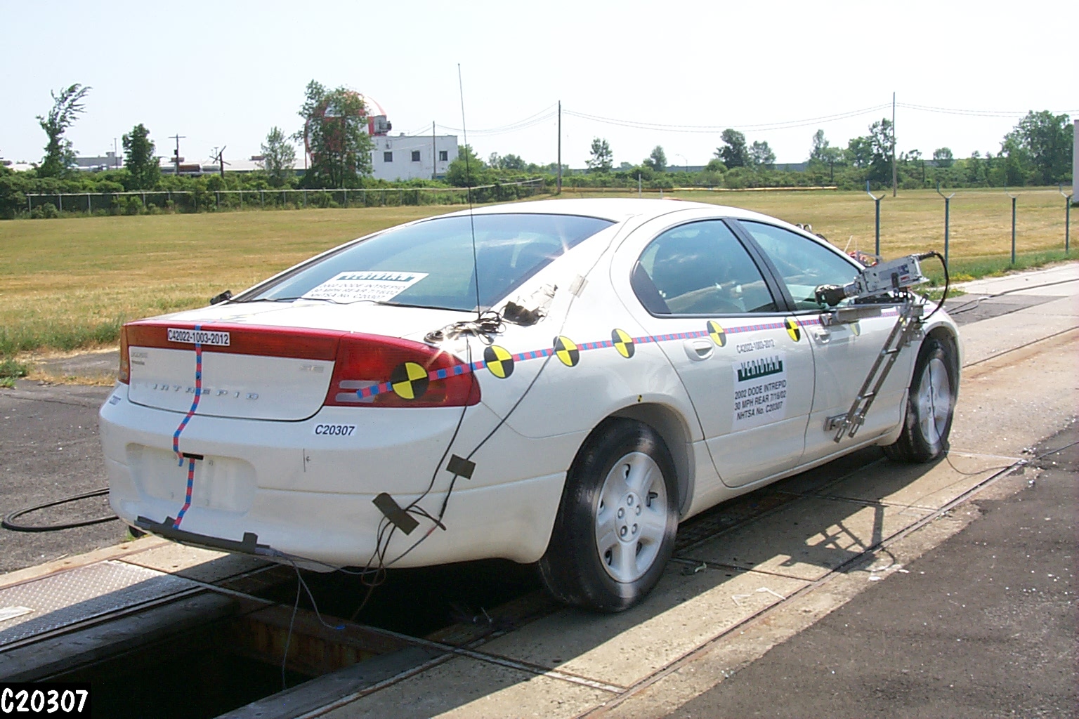 2002 DODGE INTREPID crash image 22
