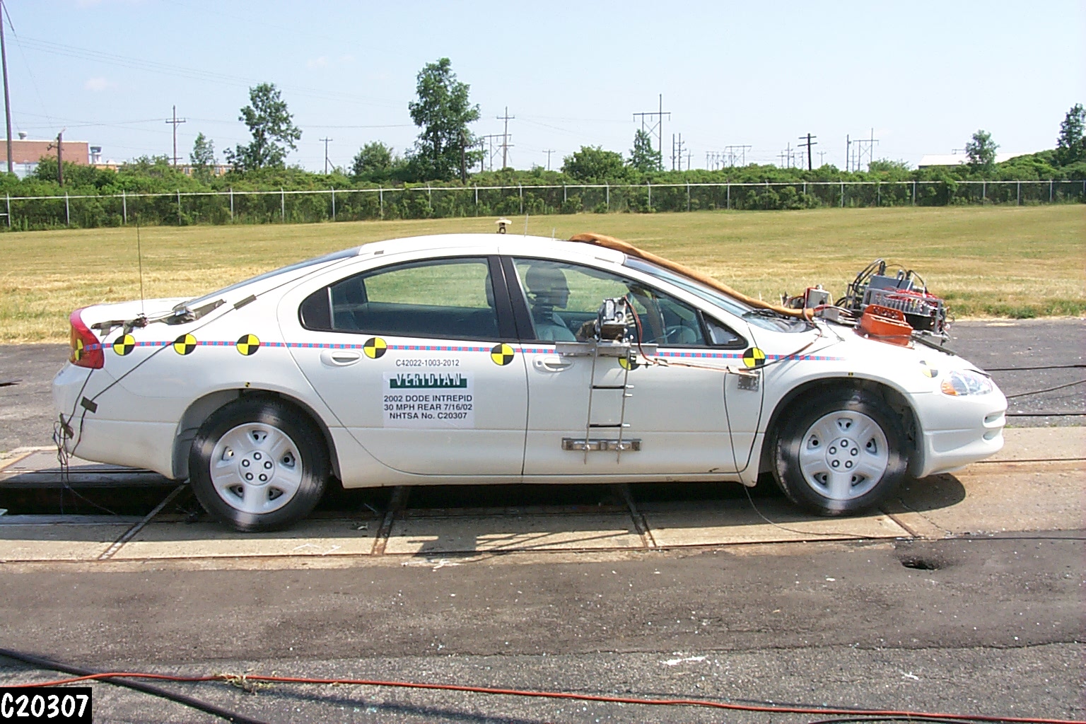 2002 DODGE INTREPID crash image 23