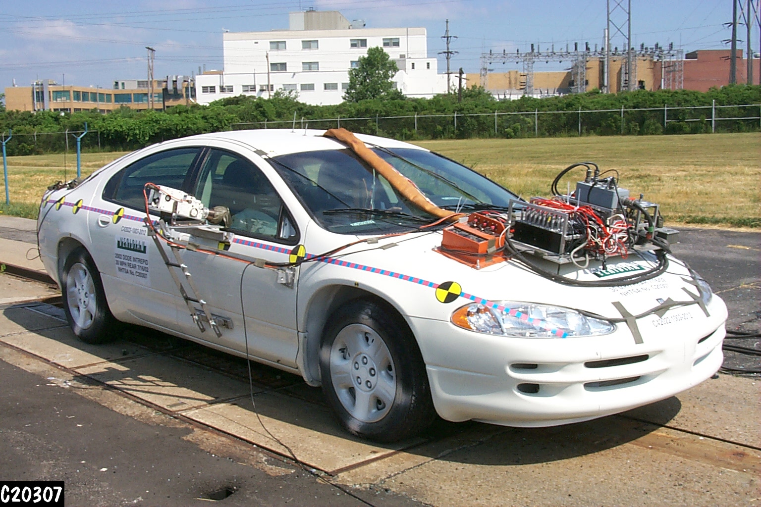2002 DODGE INTREPID crash image 24