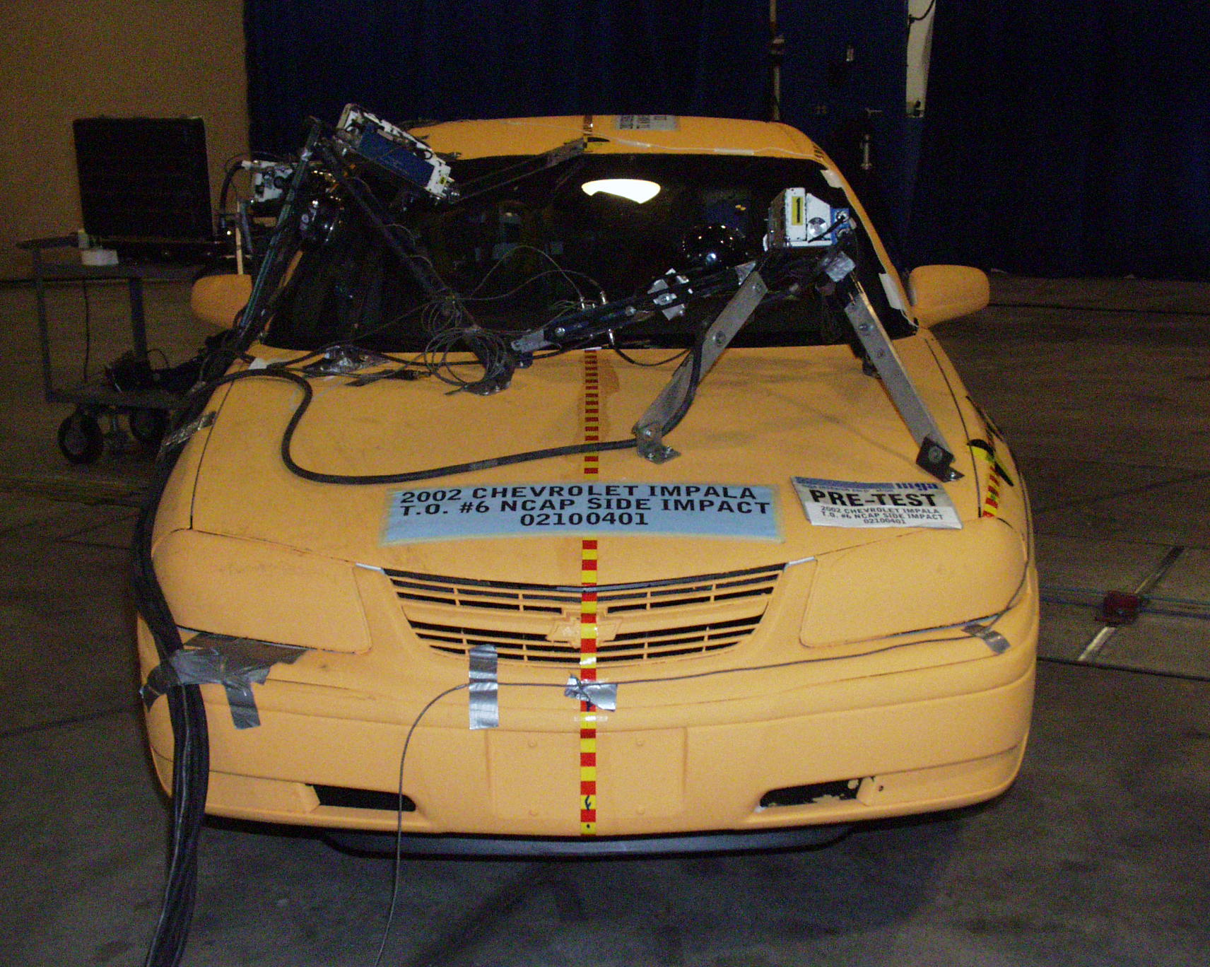 2002 CHEVROLET IMPALA crash image 1