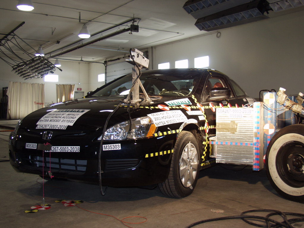 2003 HONDA ACCORD crash image 12