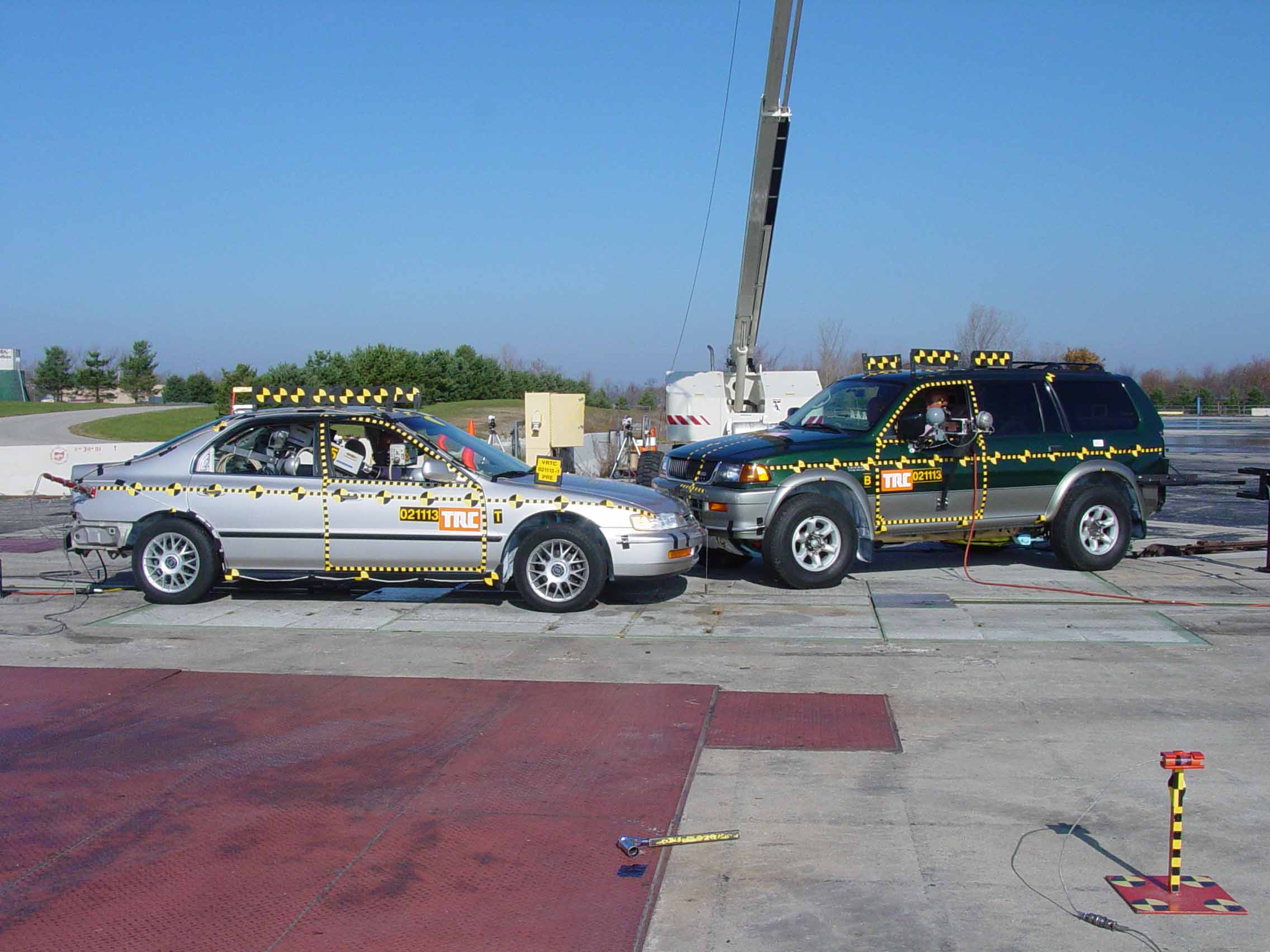 1999 MITSUBISHI MONTERO crash image