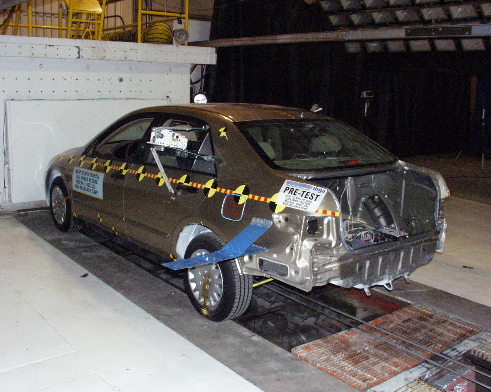 2003 HONDA ACCORD crash image 14