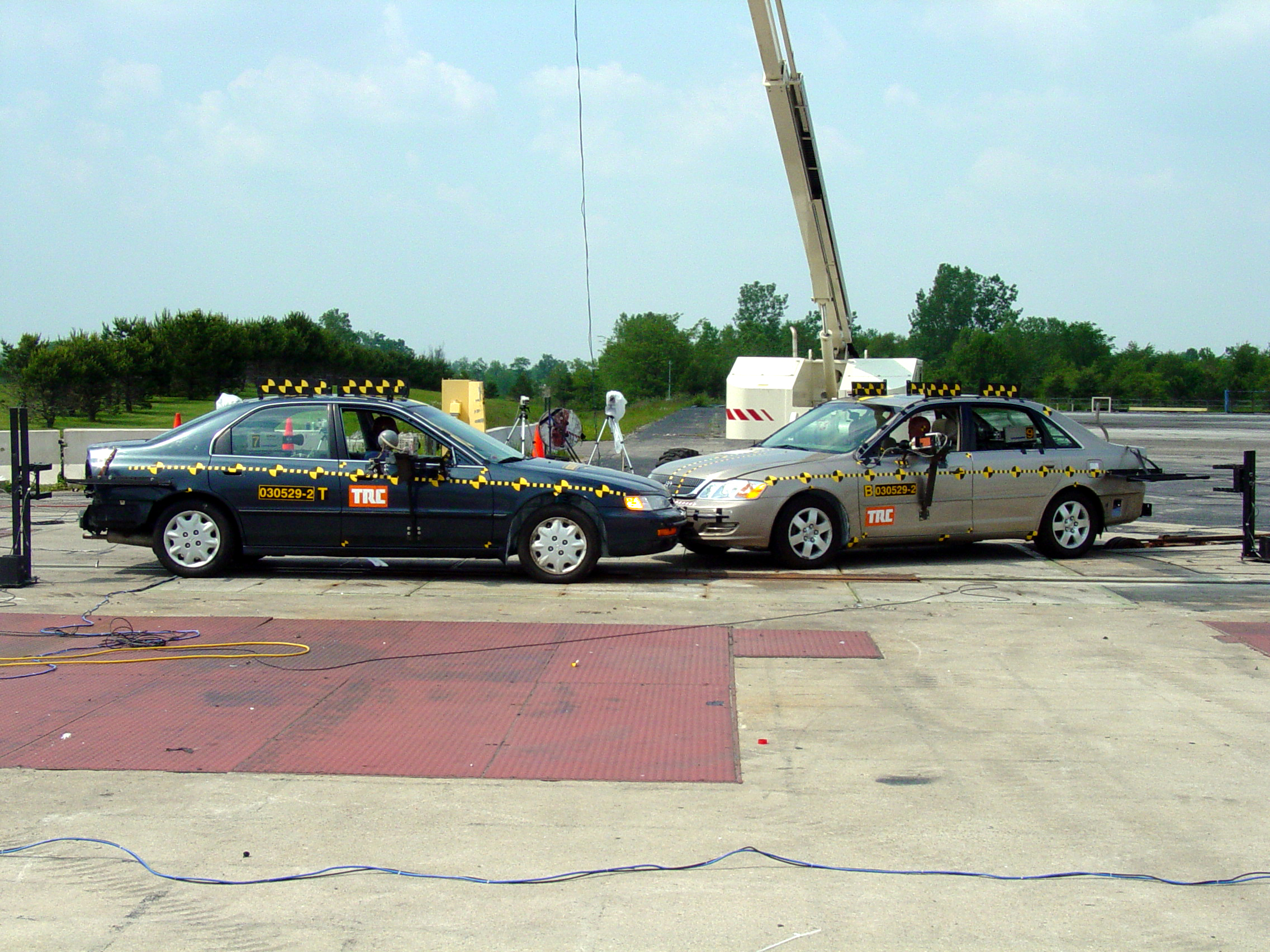 2000 TOYOTA AVALON crash image