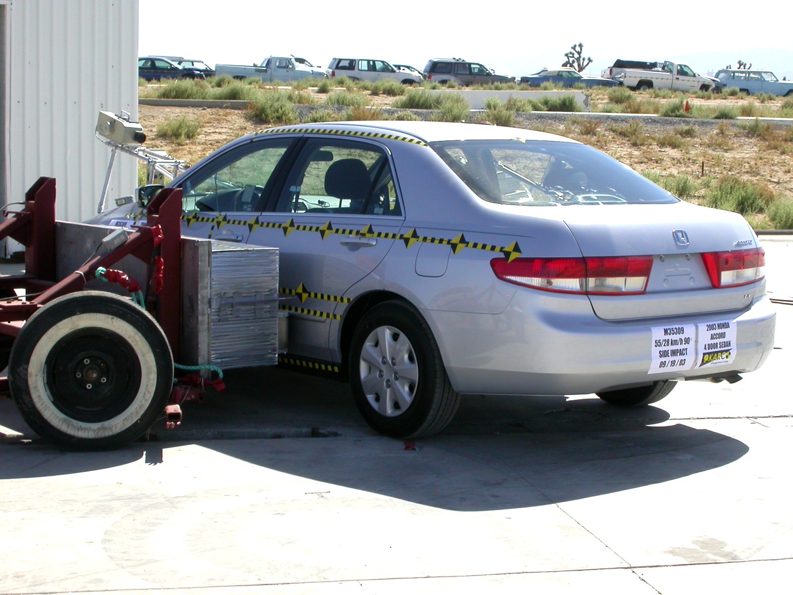 2003 HONDA ACCORD crash image 11