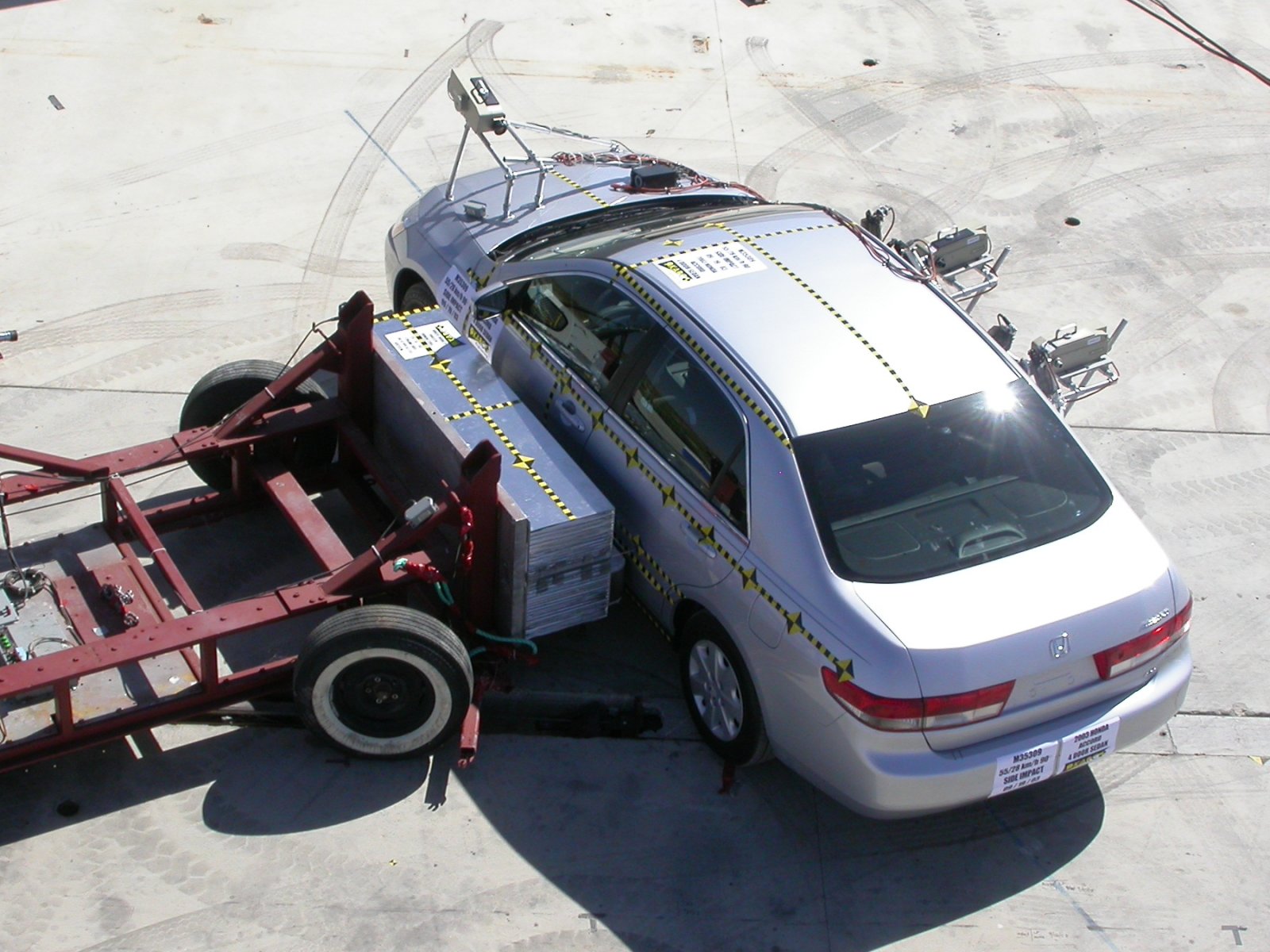 2003 HONDA ACCORD crash image 15