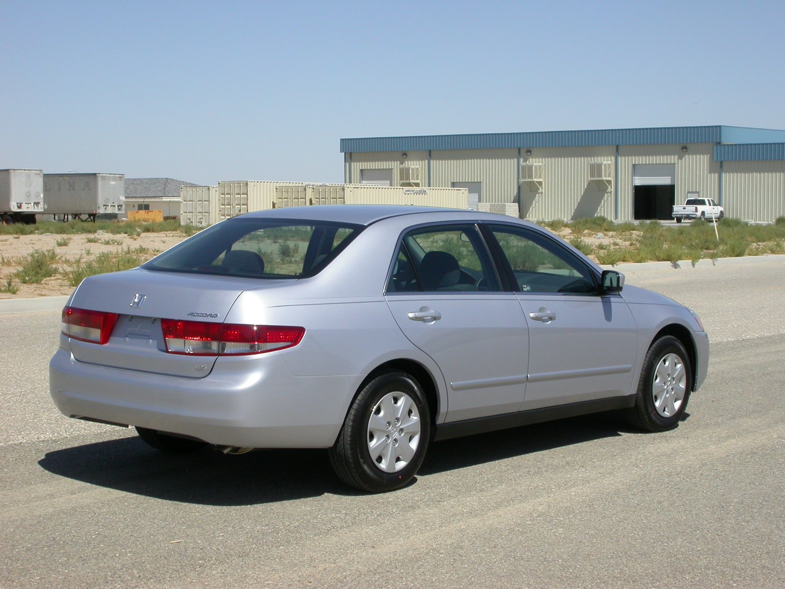 2003 HONDA ACCORD crash image 2