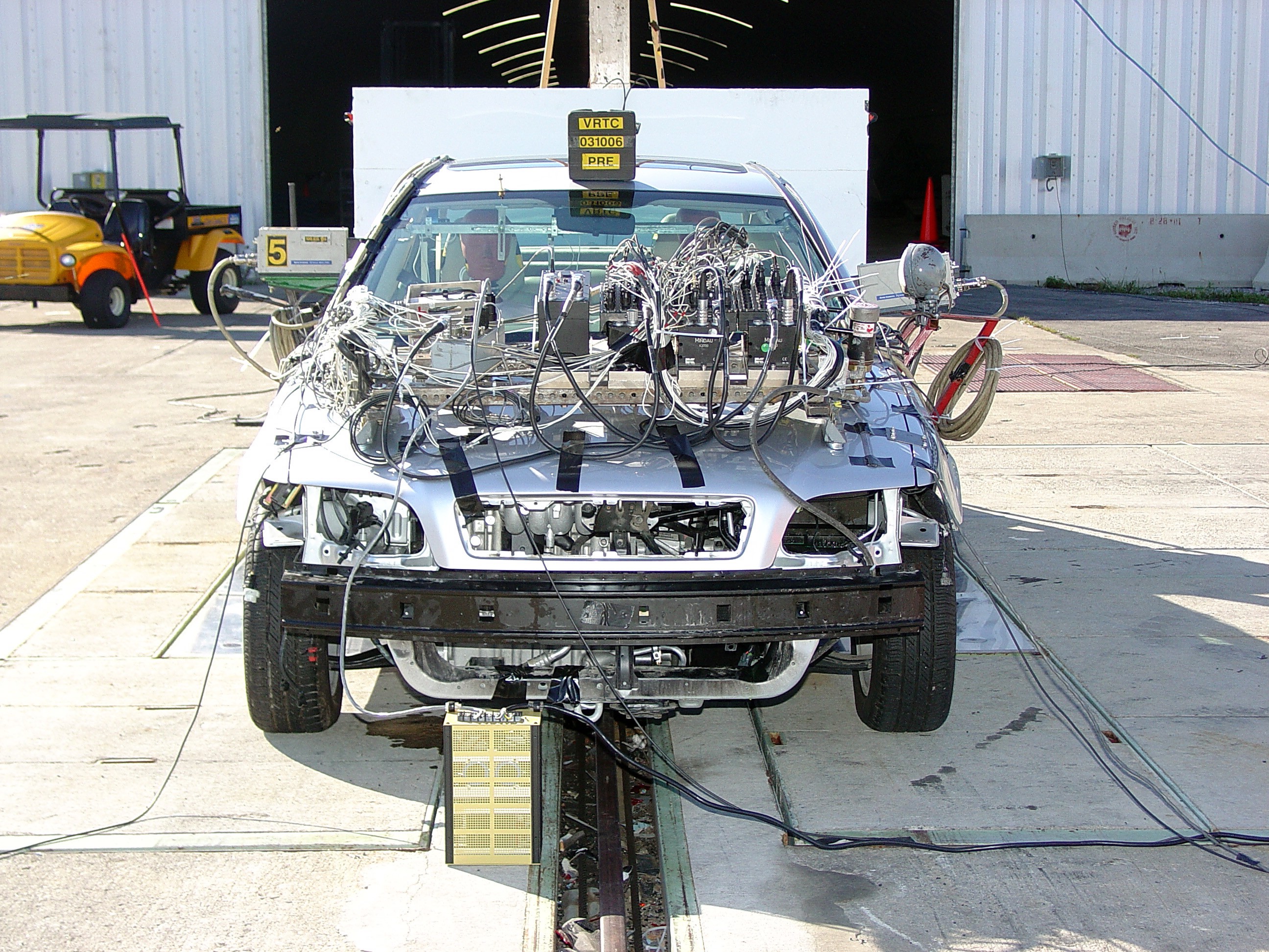 2003 VOLVO S40 crash image