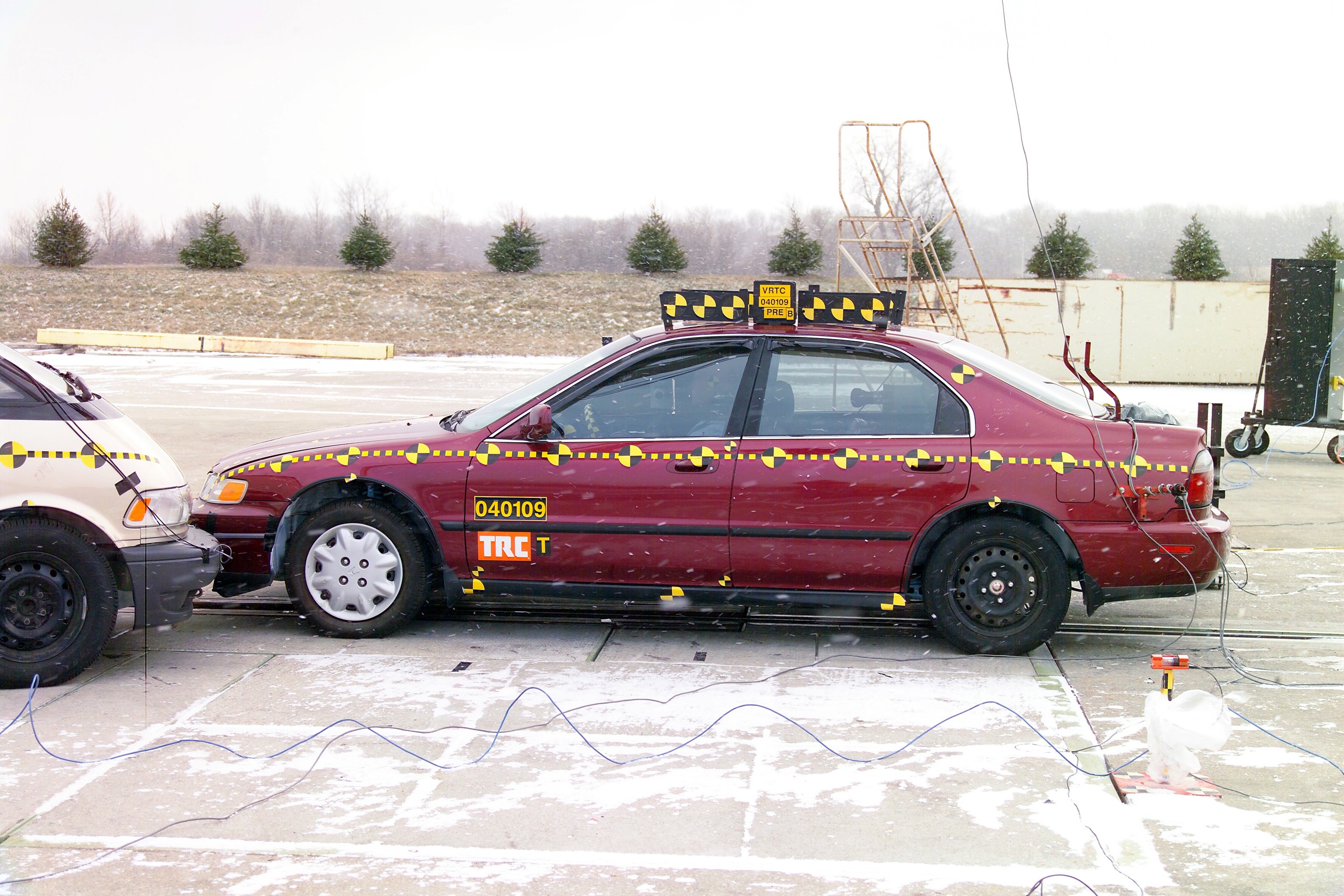 1997 HONDA ACCORD crash image 11