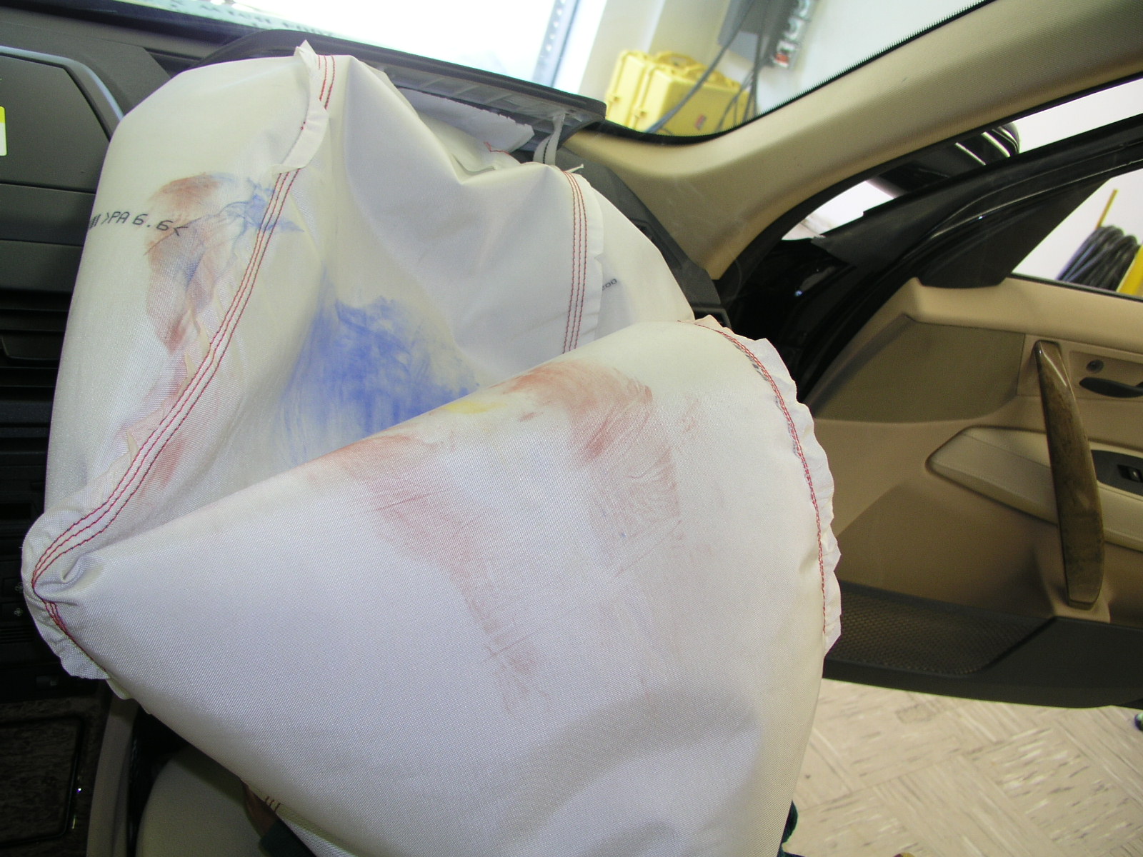 2004 BMW X3 crash image