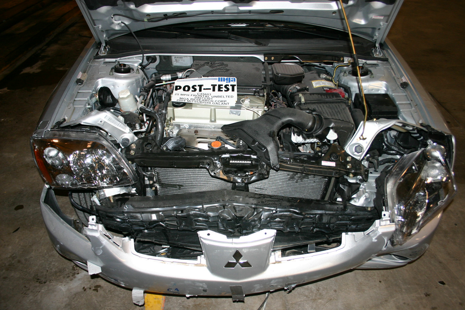 2004 MITSUBISHI GALANT crash image 18