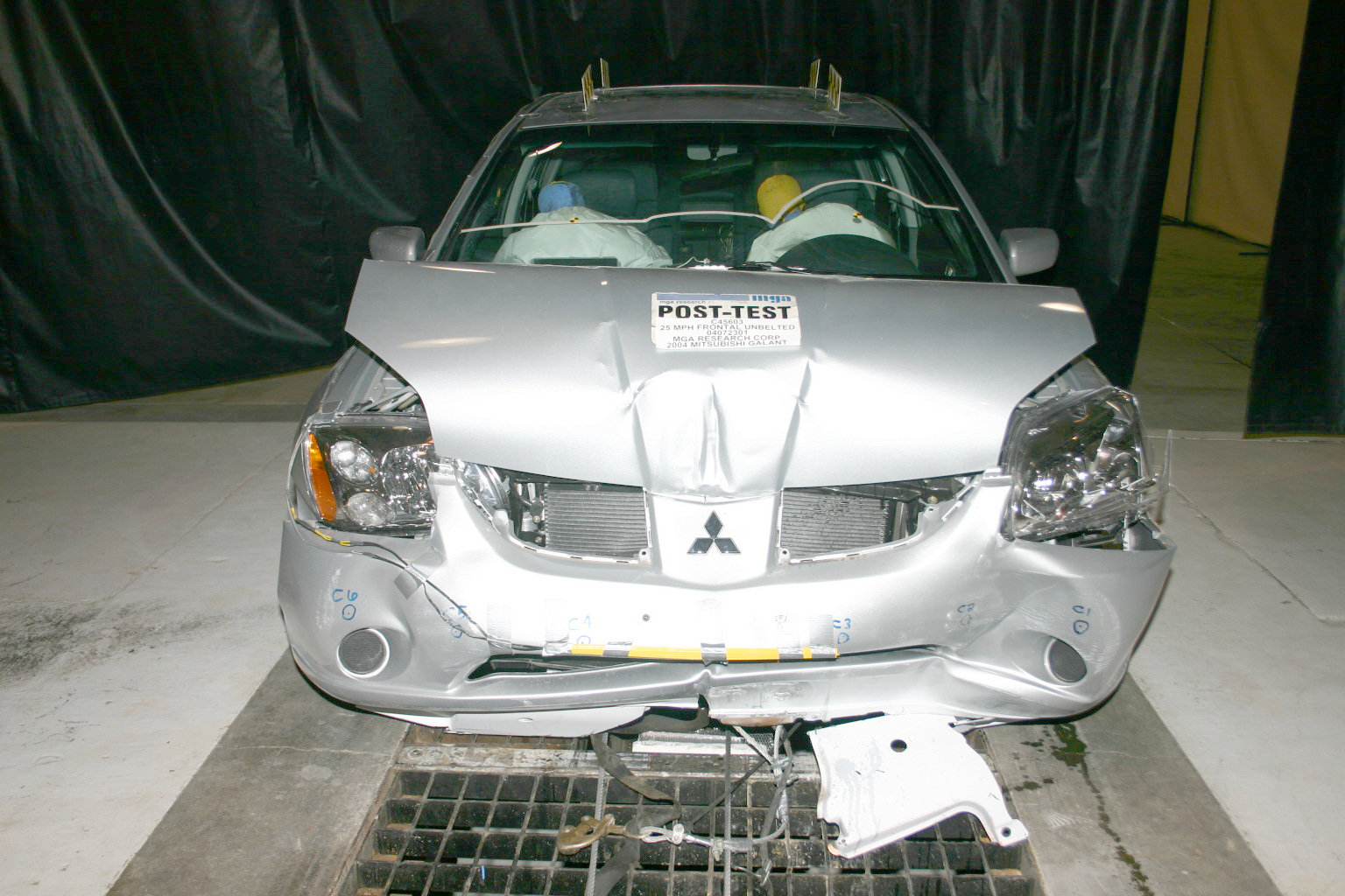 2004 MITSUBISHI GALANT crash image 4