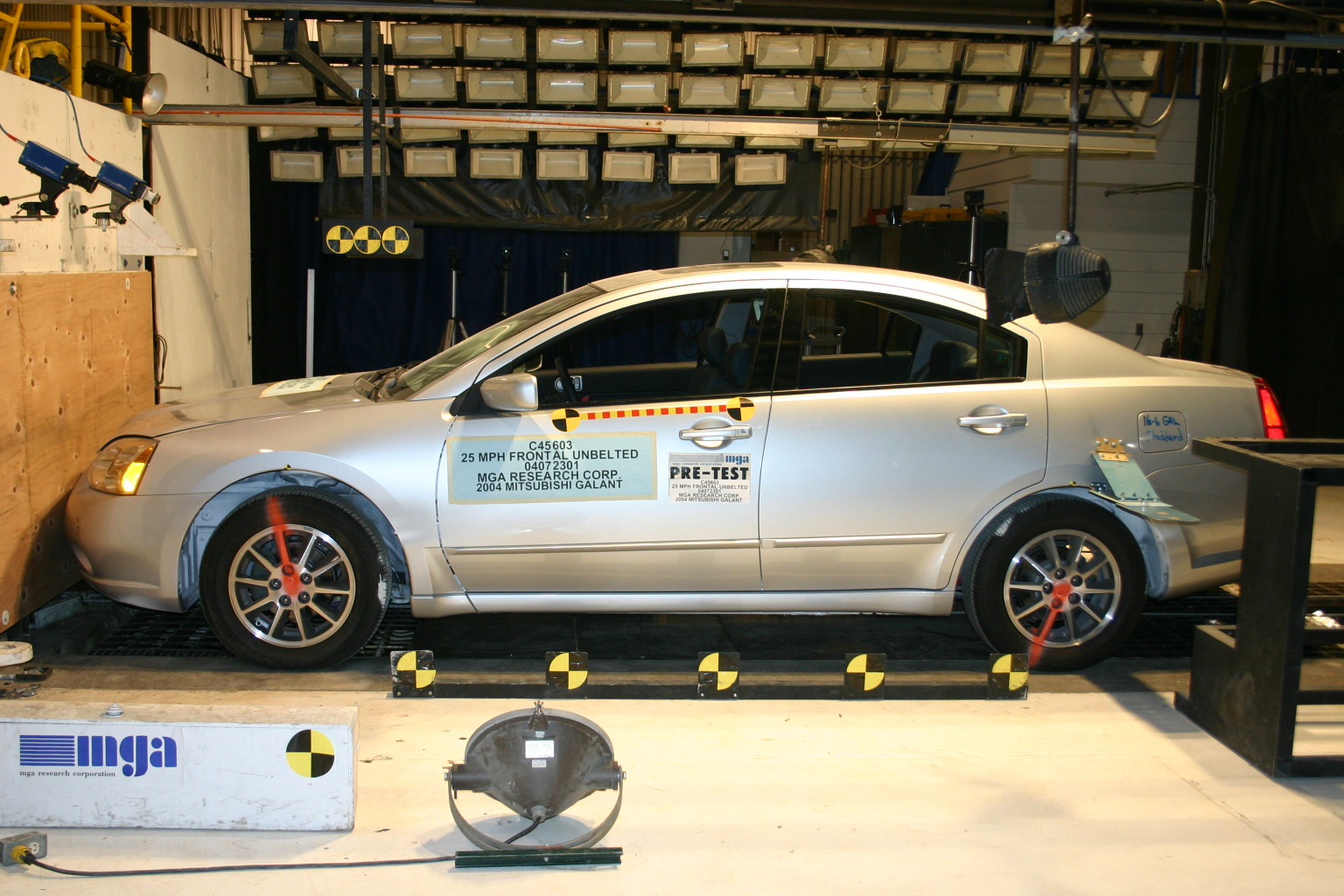 2004 MITSUBISHI GALANT crash image 5