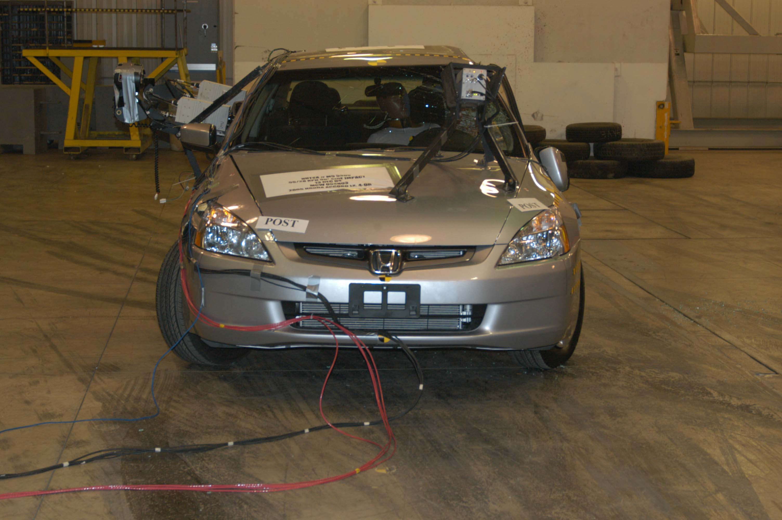 2005 HONDA ACCORD crash image 21