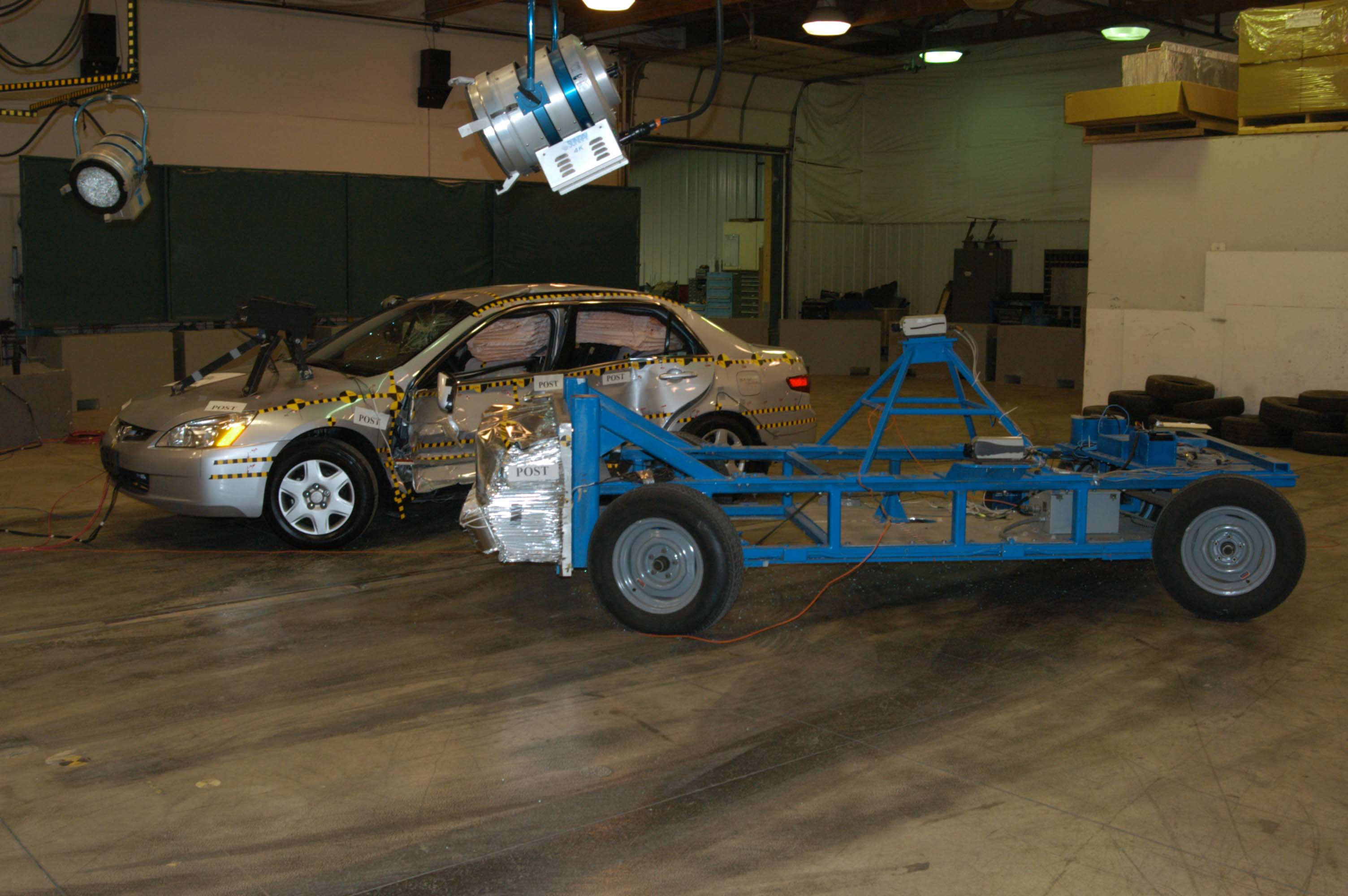 2005 HONDA ACCORD crash image 4