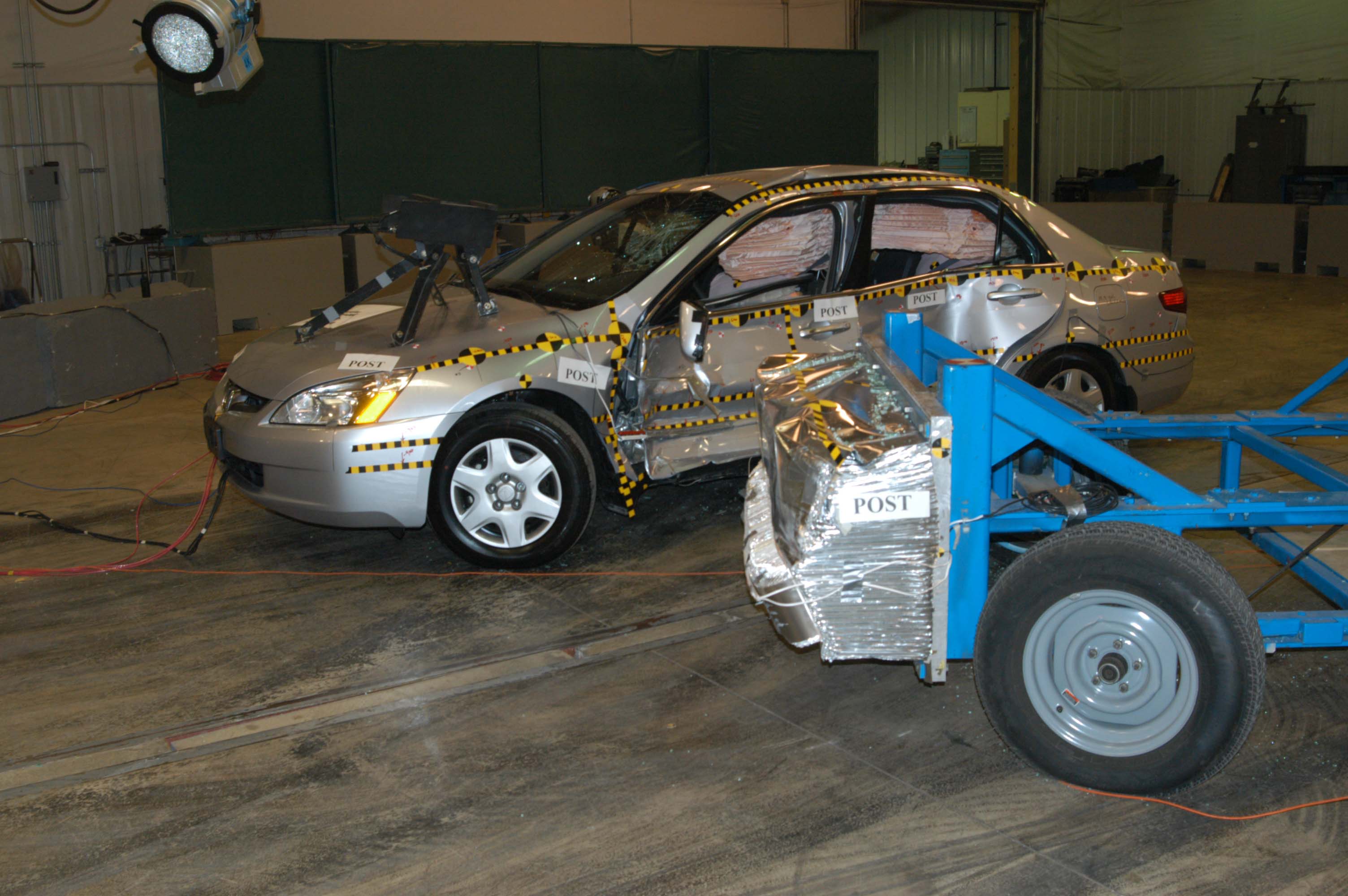 2005 HONDA ACCORD crash image 5
