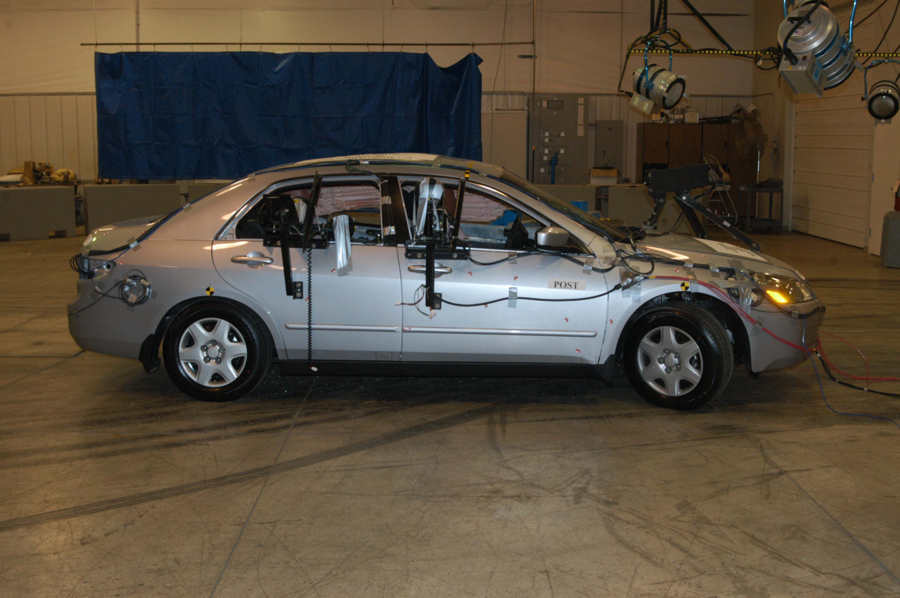 2005 HONDA ACCORD crash image 7