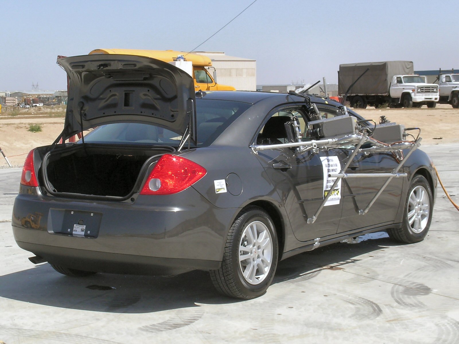 2005 PONTIAC G6 crash image 16