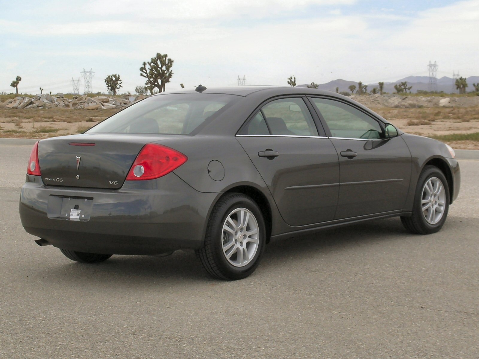 2005 PONTIAC G6 crash image 2