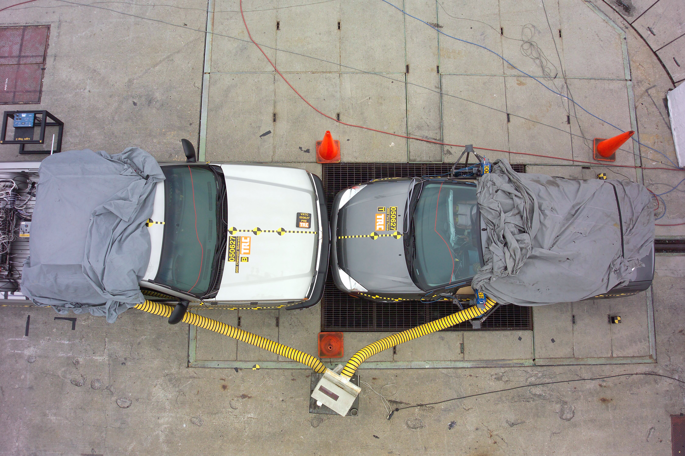 2003 CHEVROLET SILVERADO crash image 12