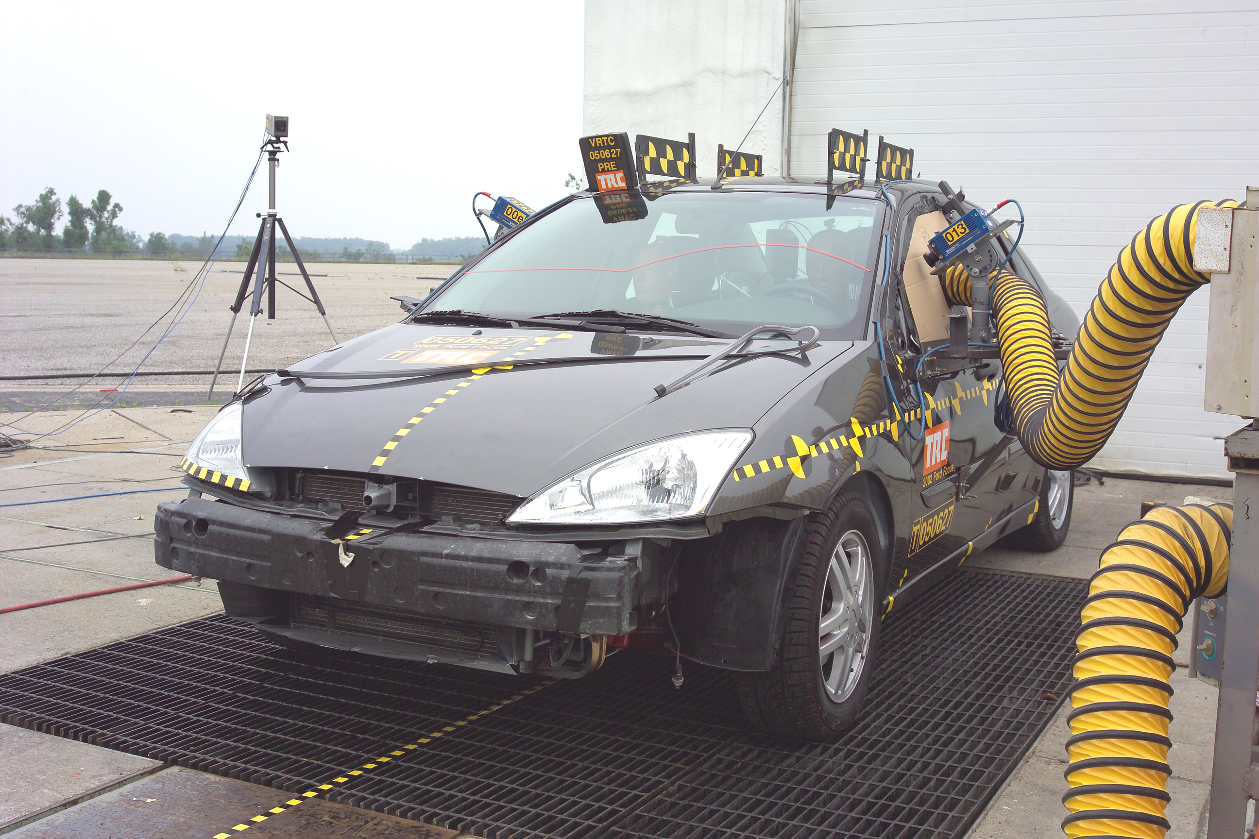 2003 CHEVROLET SILVERADO crash image 17