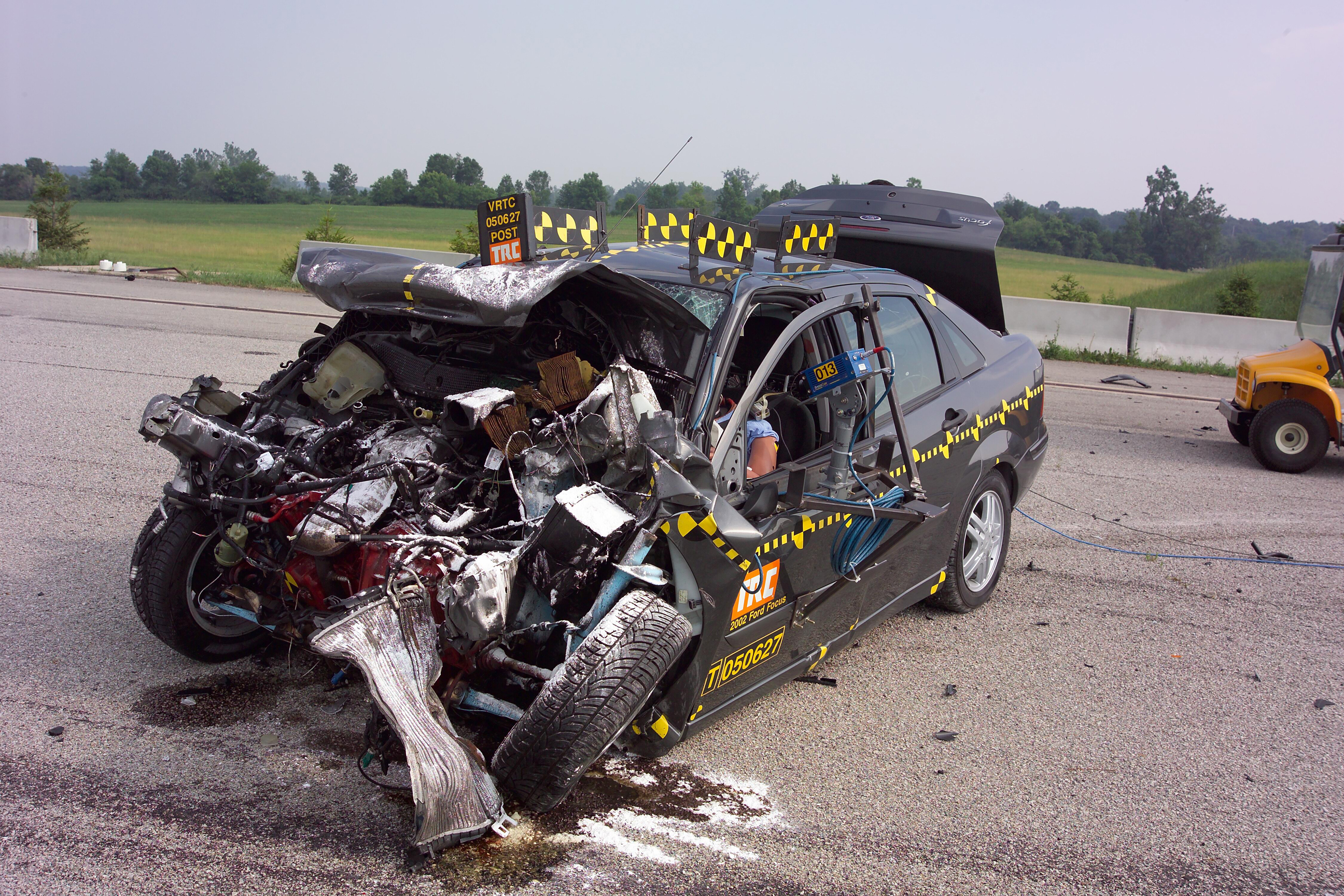 2003 CHEVROLET SILVERADO crash image 18