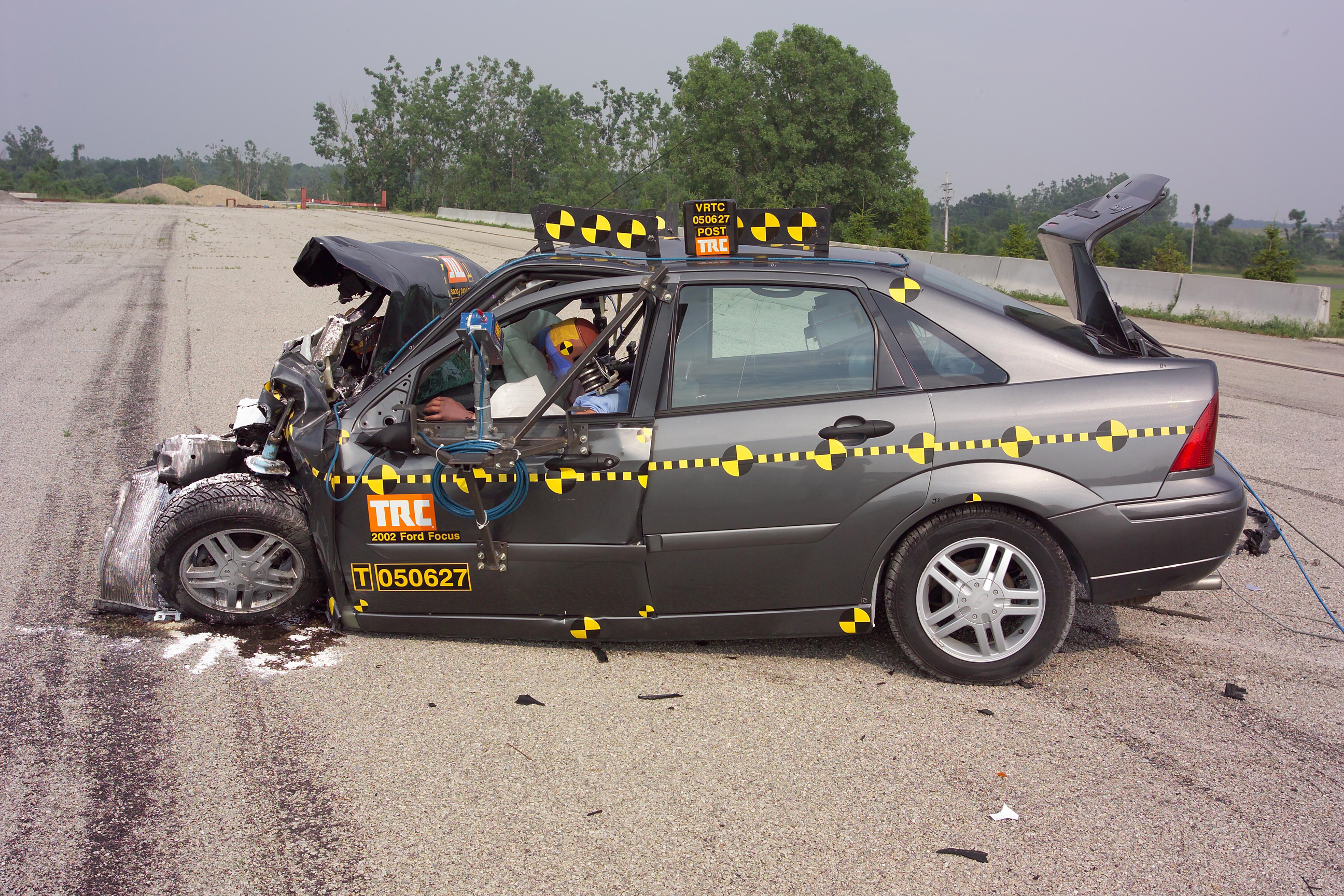 2003 CHEVROLET SILVERADO crash image 20