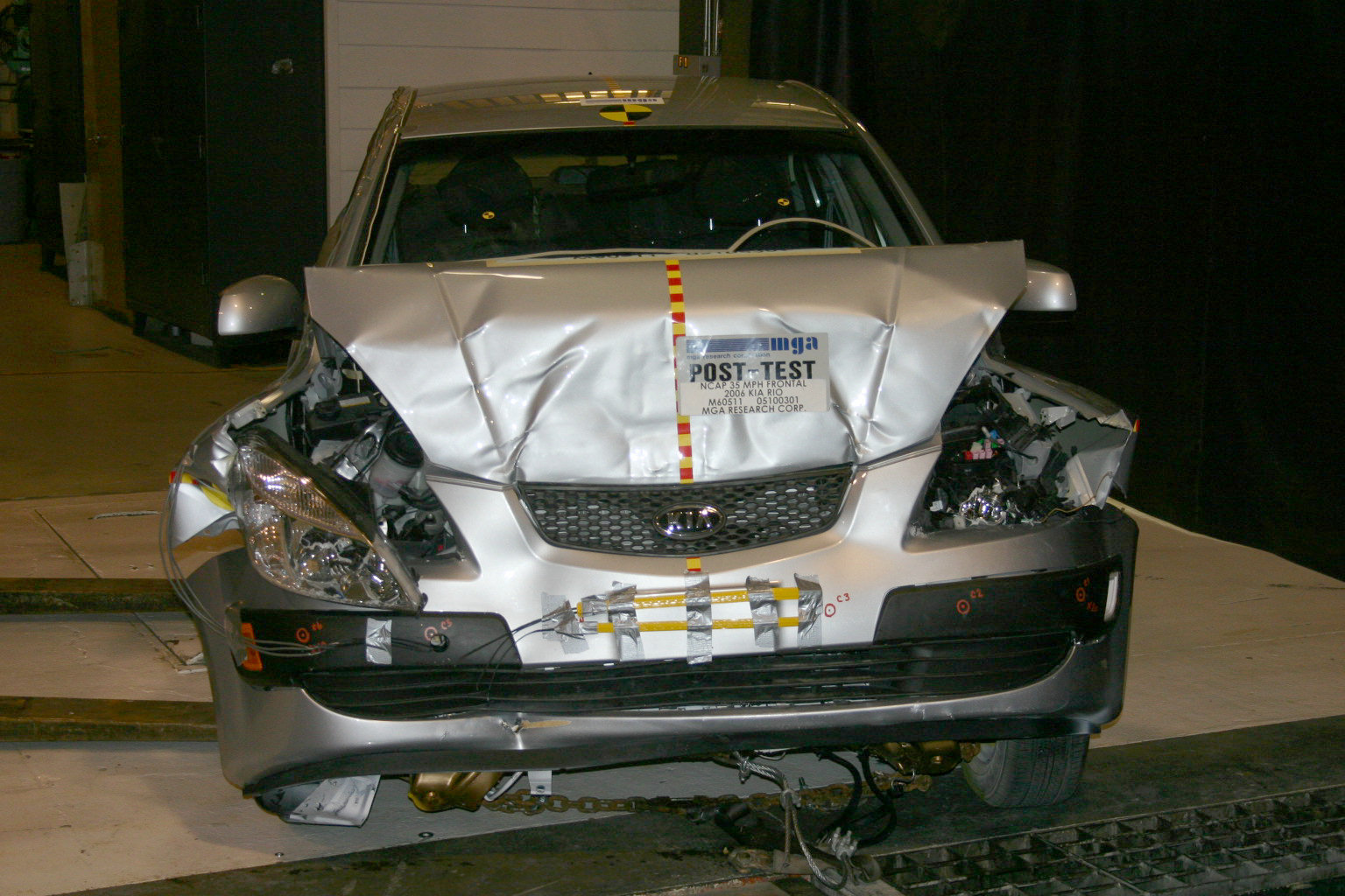 2006 KIA RIO crash image 7