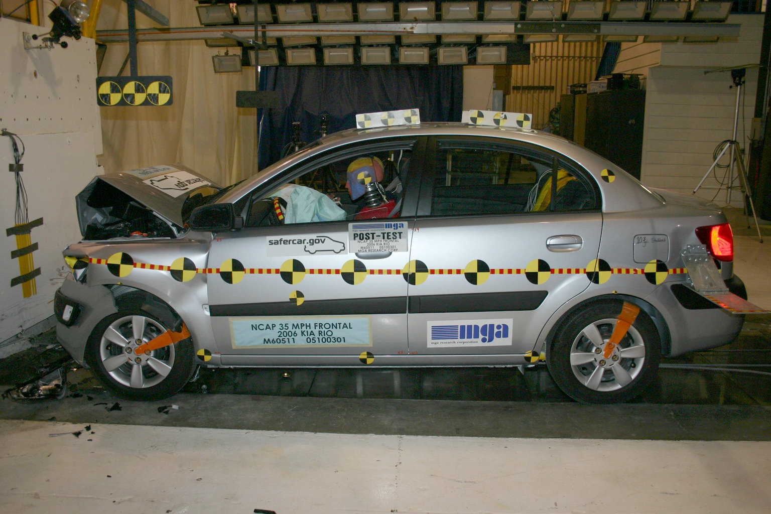 2006 KIA RIO crash image 9